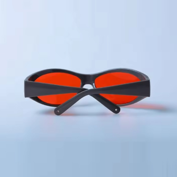 What is the principle of laser protective glasses?